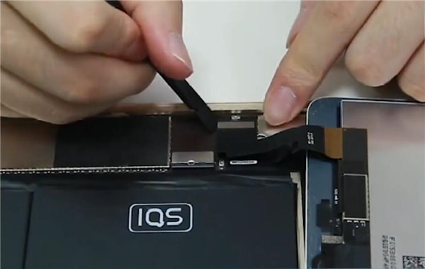 iPad中拆电池具体操作步骤