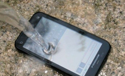 手机开不了机怎么办 手机开不了机解决方法