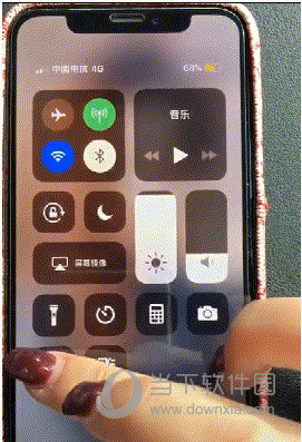 抖音跟着手指切换滤镜怎么拍 手指划过换滤镜方法