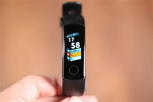 荣耀手环4标准版支持支付宝离线支付吗？安全性能怎么样