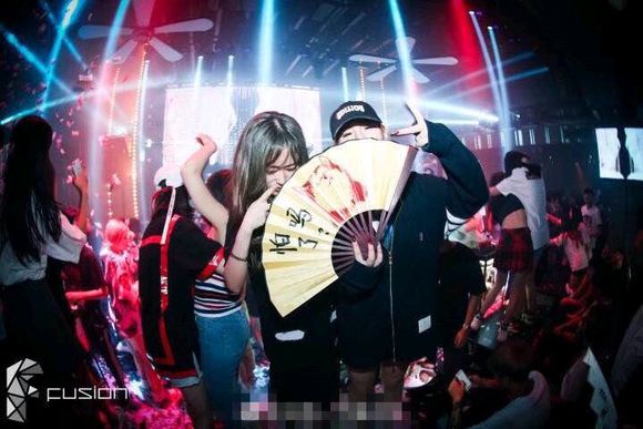 抖音一心只蹦圣贤迪图片大全_一心只蹦圣贤迪图片照片分享