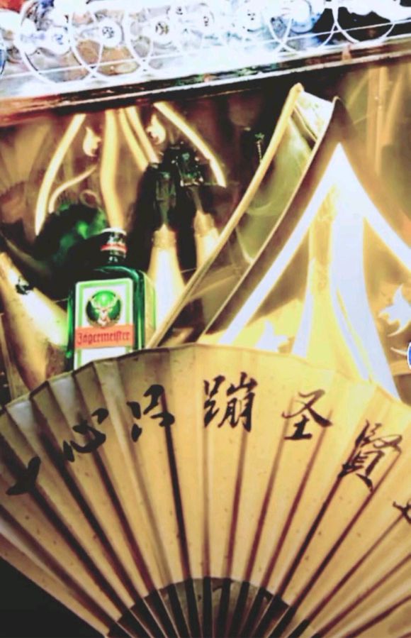 抖音一心只蹦圣贤迪图片大全_一心只蹦圣贤迪图片照片分享