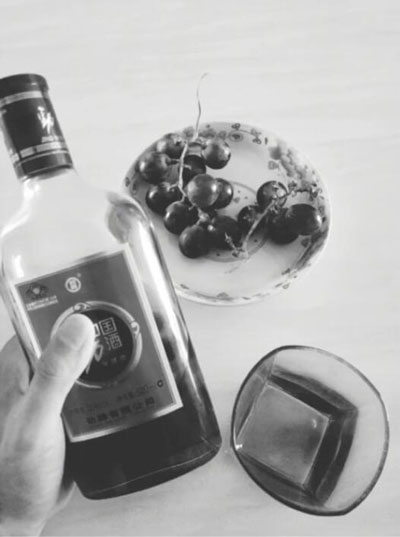 抖音敬自己图片分享_抖音中敬自己酒的图片大全