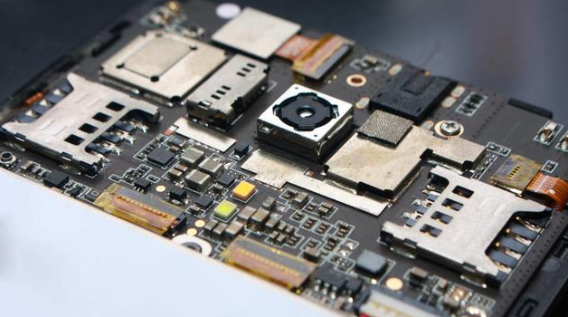 手机变卡了怎么解决，这些操作可以让你的手机恢复速度