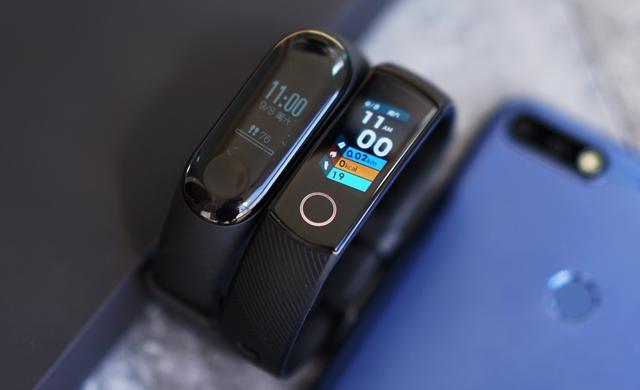 荣耀手环4怎么开机？操作方法介绍