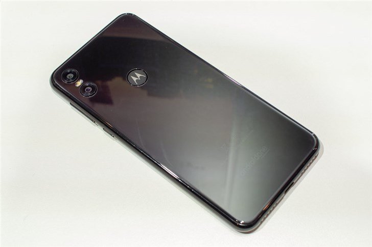 摩托罗拉One和One power哪个好?性价比全面分析对比