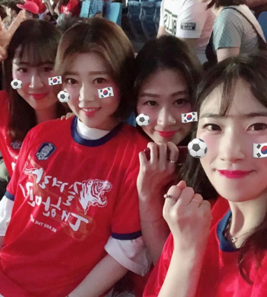 韩国女球迷观战世界杯_2018世界杯韩国女球迷图片