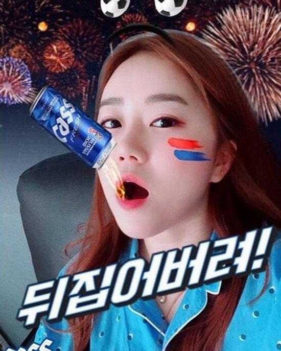 韩国女球迷观战世界杯_2018世界杯韩国女球迷图片