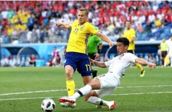 韩国剪刀脚怎么回事？俩次剪刀脚韩国踢得太脏了！