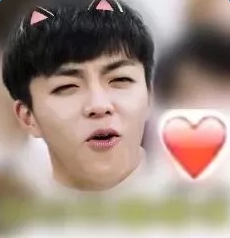 抖音吐爱心的表情包在哪下载?抖音口吐爱心的图片汇总