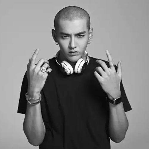 【抖音长得像吴亦凡的女生ID谁有】抖音女版吴亦凡个人资料分享