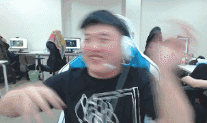 大众情人uzi是什么意思_大众情人uzi出处内涵