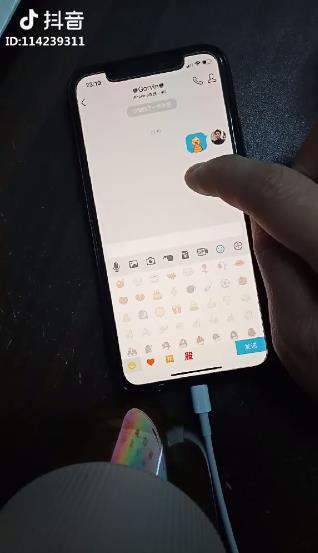 抖音qq贴表情在哪_抖音qq贴表情玩法教程【图】