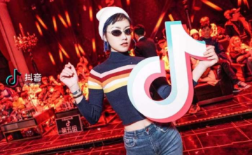 抖音棒棒棒被撞歌曲叫什么?歌曲歌词分享