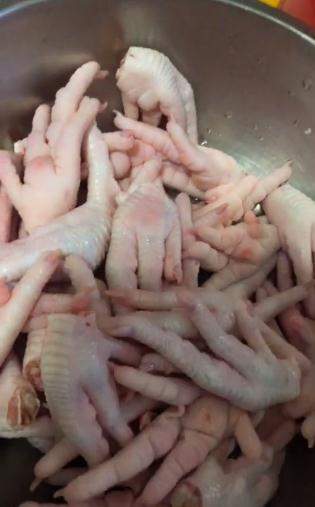 抖音网红鸡爪怎么做?做法步骤介绍