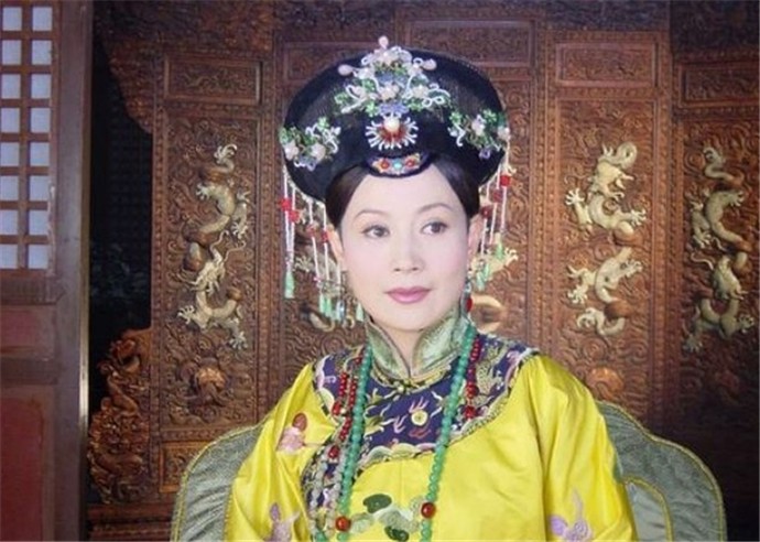 哲哲皇后扮演者是谁 历史上哲哲皇后是怎么样的