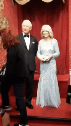 价值8亿的名画被泼土豆泥 国外环保组织快杀疯了