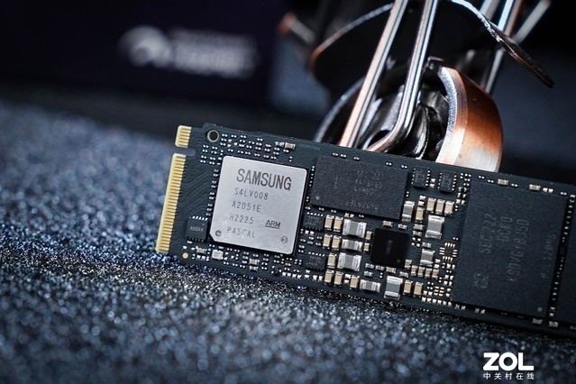 王者就是王者！三星最新旗舰SSD评测：缓外毫不拉跨