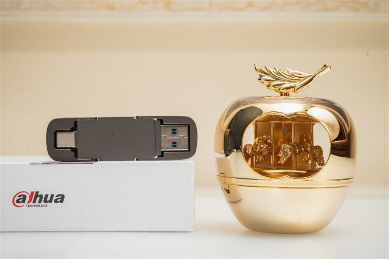 读写速度越级挑战SSD!大华S809 U盘测试报告