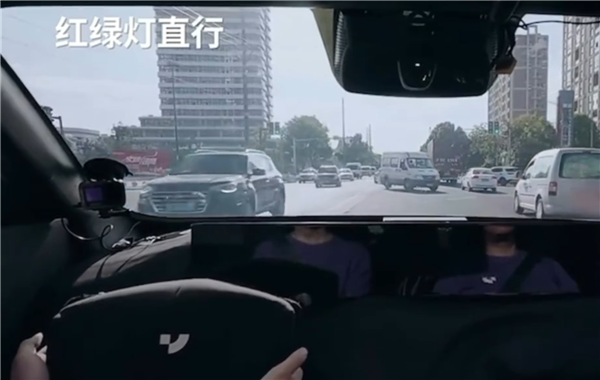 集度汽车机器人自动驾驶Demo上路实测：技术宛如老司机