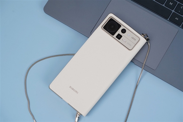 世界上最薄5G手机！小米MIX Fold 2开箱图赏