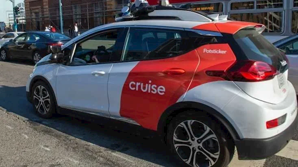 美无人驾驶失速：特斯拉技术不成熟、英特尔子公司估值大跌