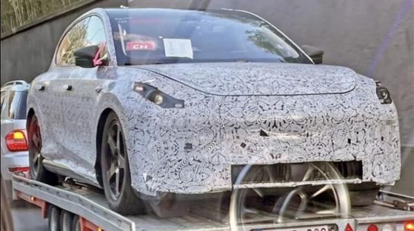 特斯拉入门级新车谍照曝光 或定价15万