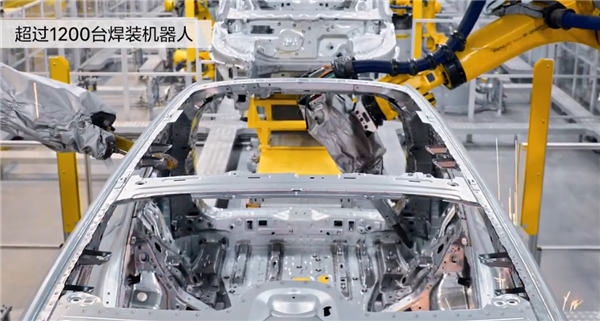 理想高端SUV首月交付创纪录！官方揭秘：自建工厂立功