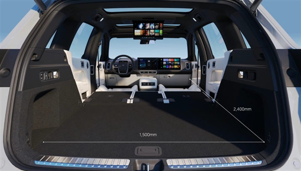 理想L7竟然内置一张2.4米长的大号双人床：野睡神器！