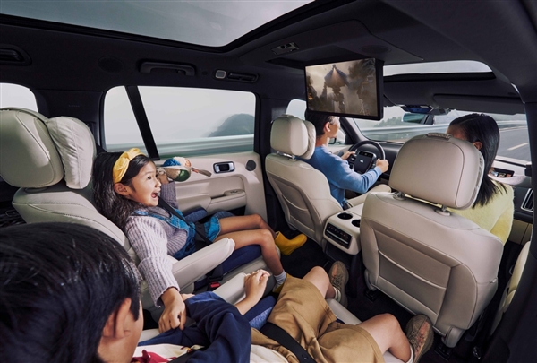 满油满电能跑1100公里！理想L8登场：35.98万起