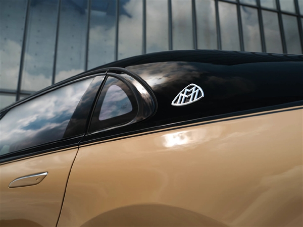 放弃劳斯莱斯买奔驰！迈巴赫S 680限量版上市：500万买不到