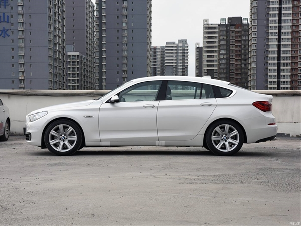 宝马3系平替 蔚来造出来了？