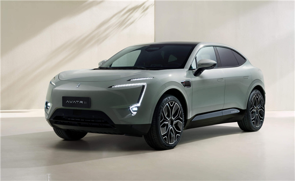 长安电动车开进华为旗舰店开卖！官方回应：属实