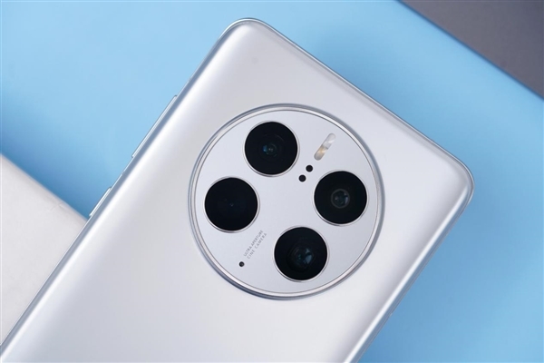 保时捷不用加价8千！华为全力追加Mate50产能 黄牛真哭了