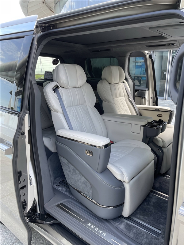 国人终于可以拒绝丰田埃尔法了