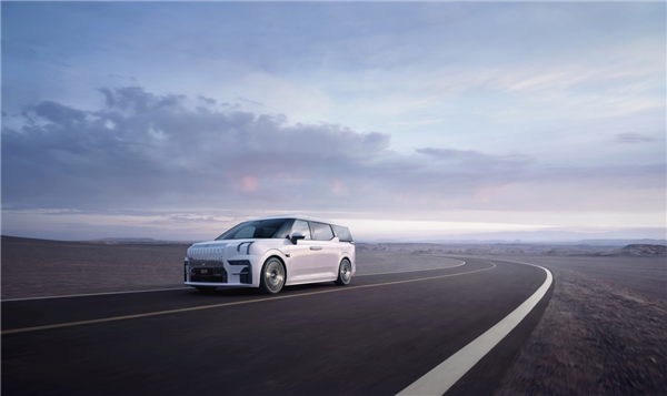 国人终于可以拒绝丰田埃尔法了