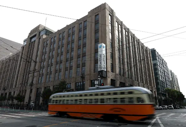 逃离推特：马斯克一个人吓跑了一群人