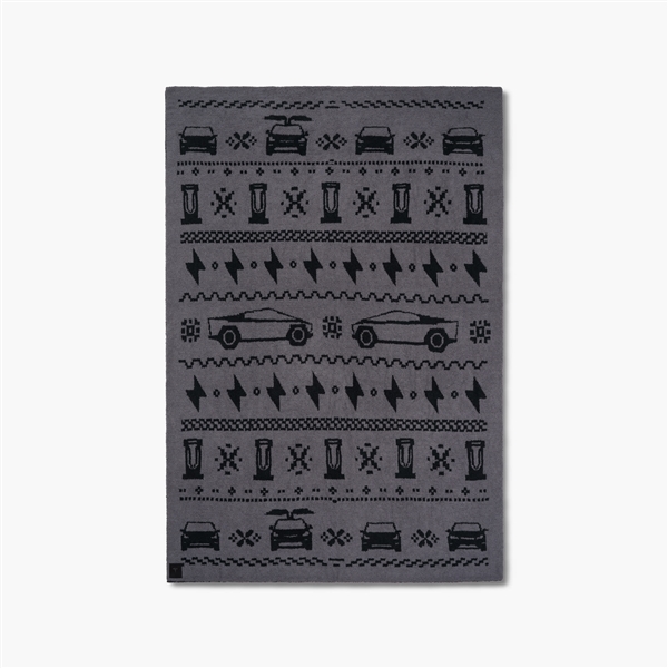 特斯拉推出圣诞毛衣：约473元、一分钟售罄