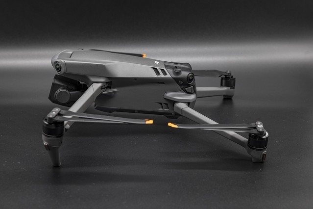 大疆新款无人机Mavic 3 Classic评测：性价比更高了