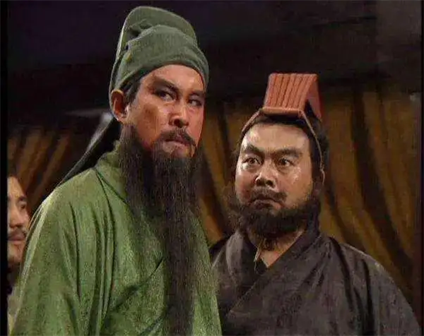 《三国演义》“关羽”演员去世：生前还在帮“张飞”