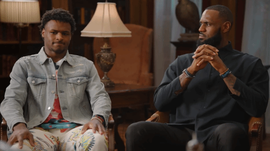 《战神诸神黄昏》官方整活：向奎爷学习怎样当好父亲