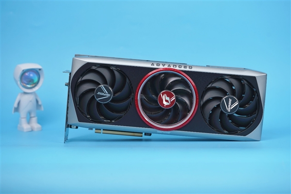 新一代游戏利器！七彩虹iGame RTX 4080 Advanced OC图赏