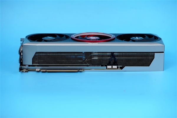 新一代游戏利器！七彩虹iGame RTX 4080 Advanced OC图赏