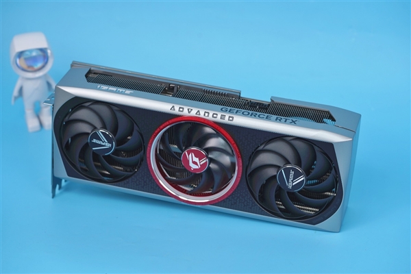新一代游戏利器！七彩虹iGame RTX 4080 Advanced OC图赏