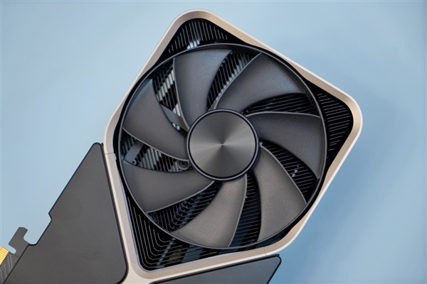 9499元游戏神卡！NVIDIA RTX 4080显卡拆解图赏