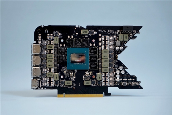 9499元游戏神卡！NVIDIA RTX 4080显卡拆解图赏