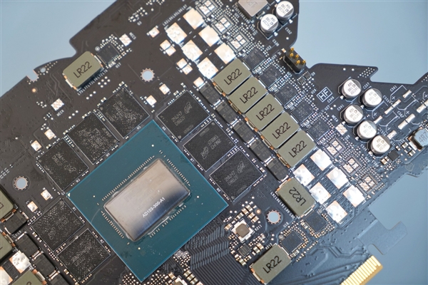 9499元游戏神卡！NVIDIA RTX 4080显卡拆解图赏