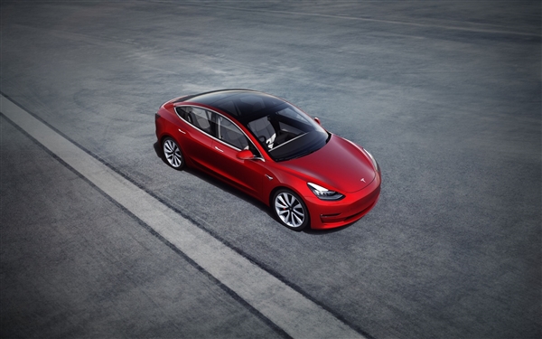 或售17万 马斯克:特斯拉考虑生产比Model 3更便宜新车