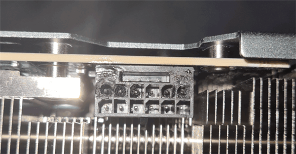 RTX 4090太恐怖:怕显卡烧毁?先看看接口吧