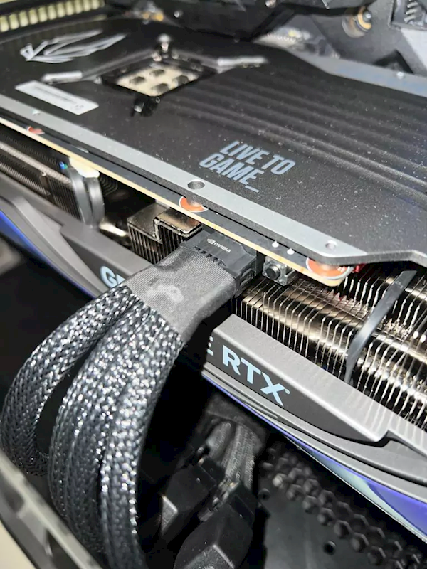 RTX 4090 16Pin接口连烧几十起后 NV最新回应:老黄绝了